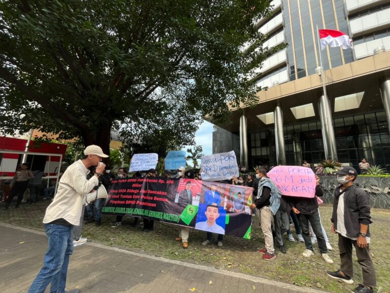 e886b836-ff6e-41d9-a918-98c4e31c1ec3