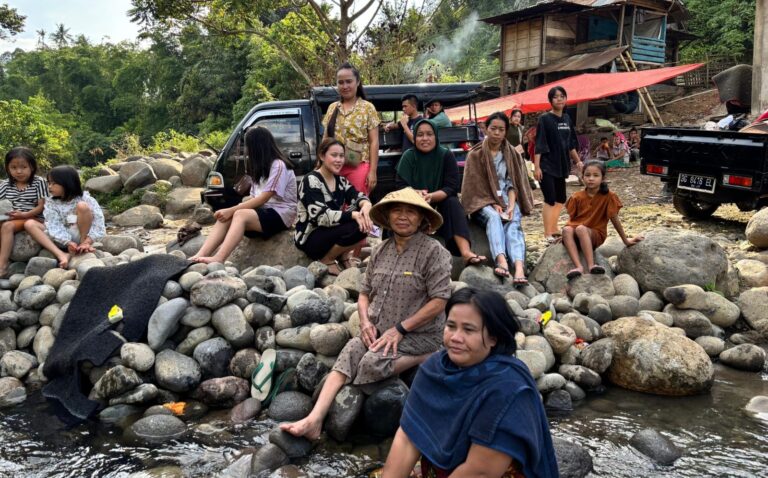 2ee5e349-e7b6-44df-a79e-fa02d1049ae7