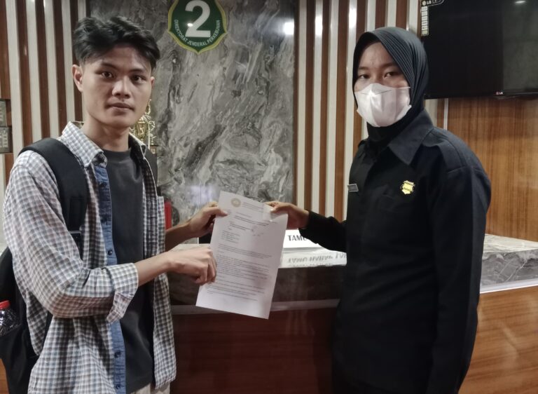 573901b0-4faa-4ab4-89f9-7eaf676d1419