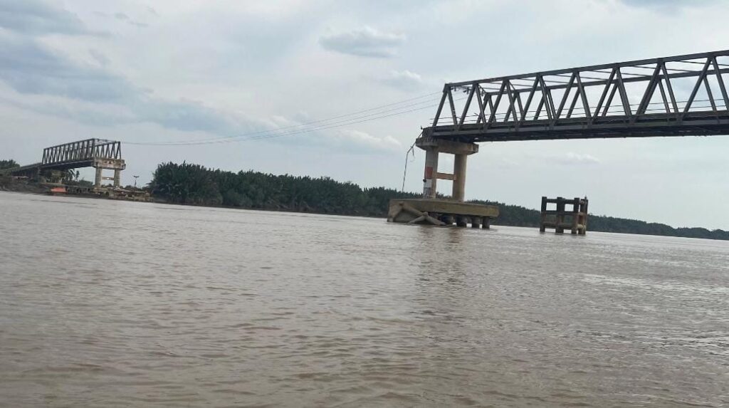 07fef584-2fb8-401a-a7cc-5fe88a66a67d